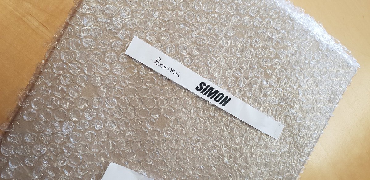 BarneySimon's tweet photo. Just arrived! Wat is in die doos? #WhatIsInTheBox https://t.co/TsnBpx0Qeh