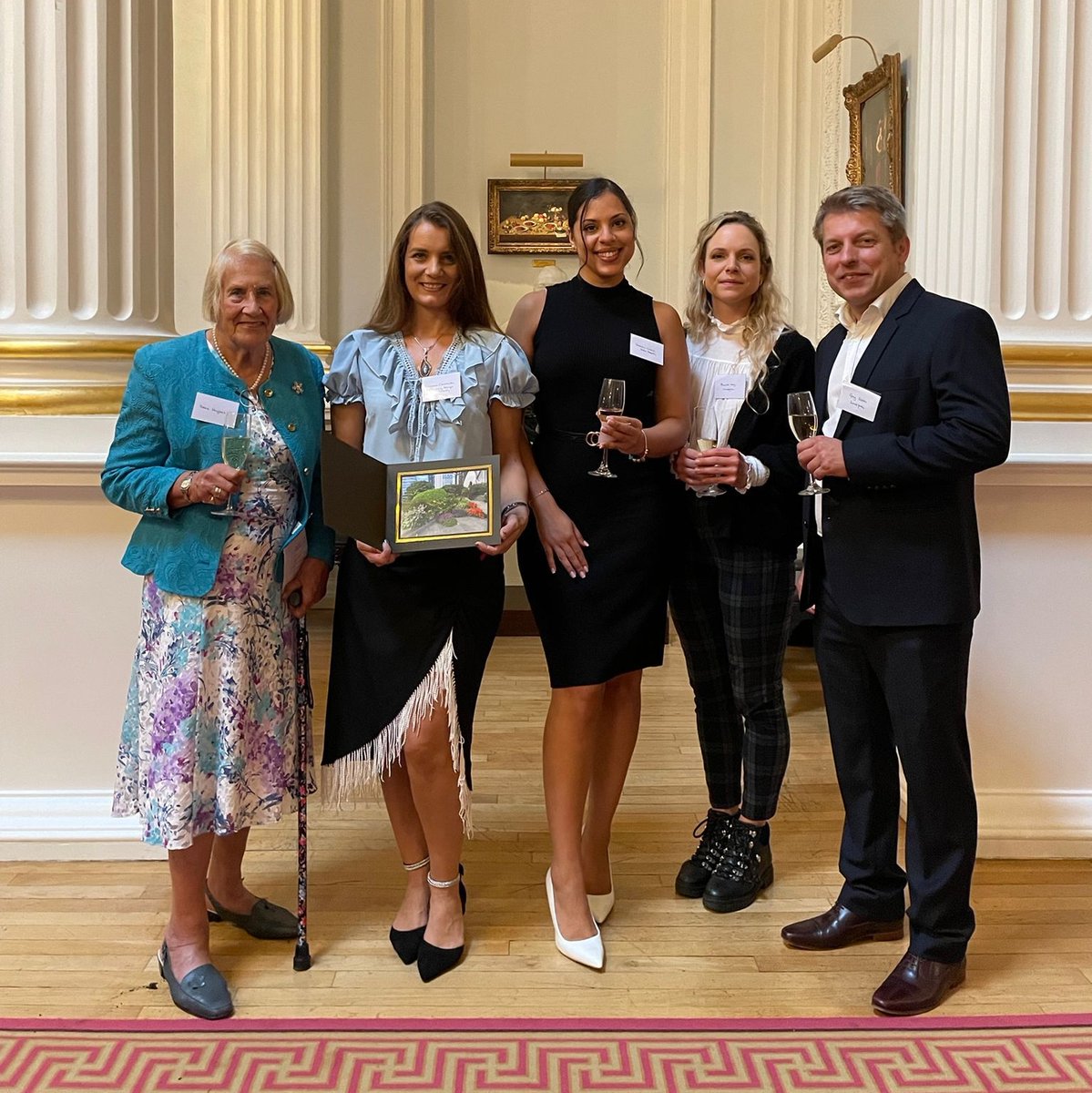 The roof garden at Bury Court 16th Floor, which we maintain received an award for Best Indoor Garden from the <a href="/GardenLiveryCo/">GardenLiveryCo</a>. Another achievement - well done Phoebe &amp; Greg! 💚

#Horticulture #GardenGoals #GardenMaintenance #Gardening #LandscapeCare #PlantCare #OutdoorMaintenance