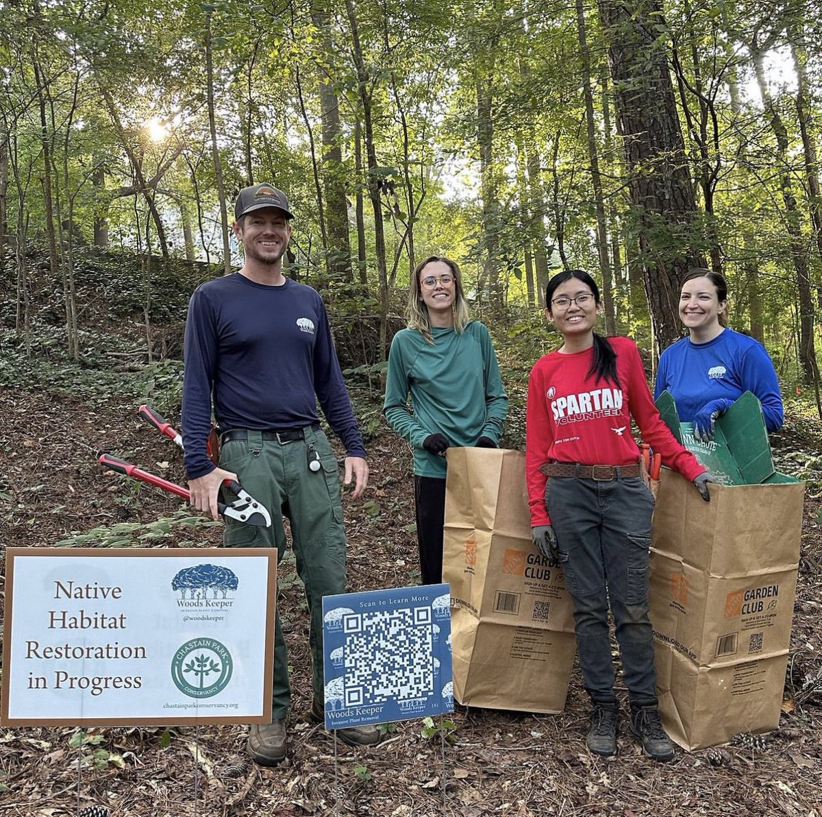 Native Habitat Restoration. Working with Chastain Park Conservancy, Woods Keeper is continuing restoration efforts to remove and suppress harmful invasive plants; while nurturing the native plants and trees that support our local ecosystem.

#chastainparkconservancy #chastainpark
