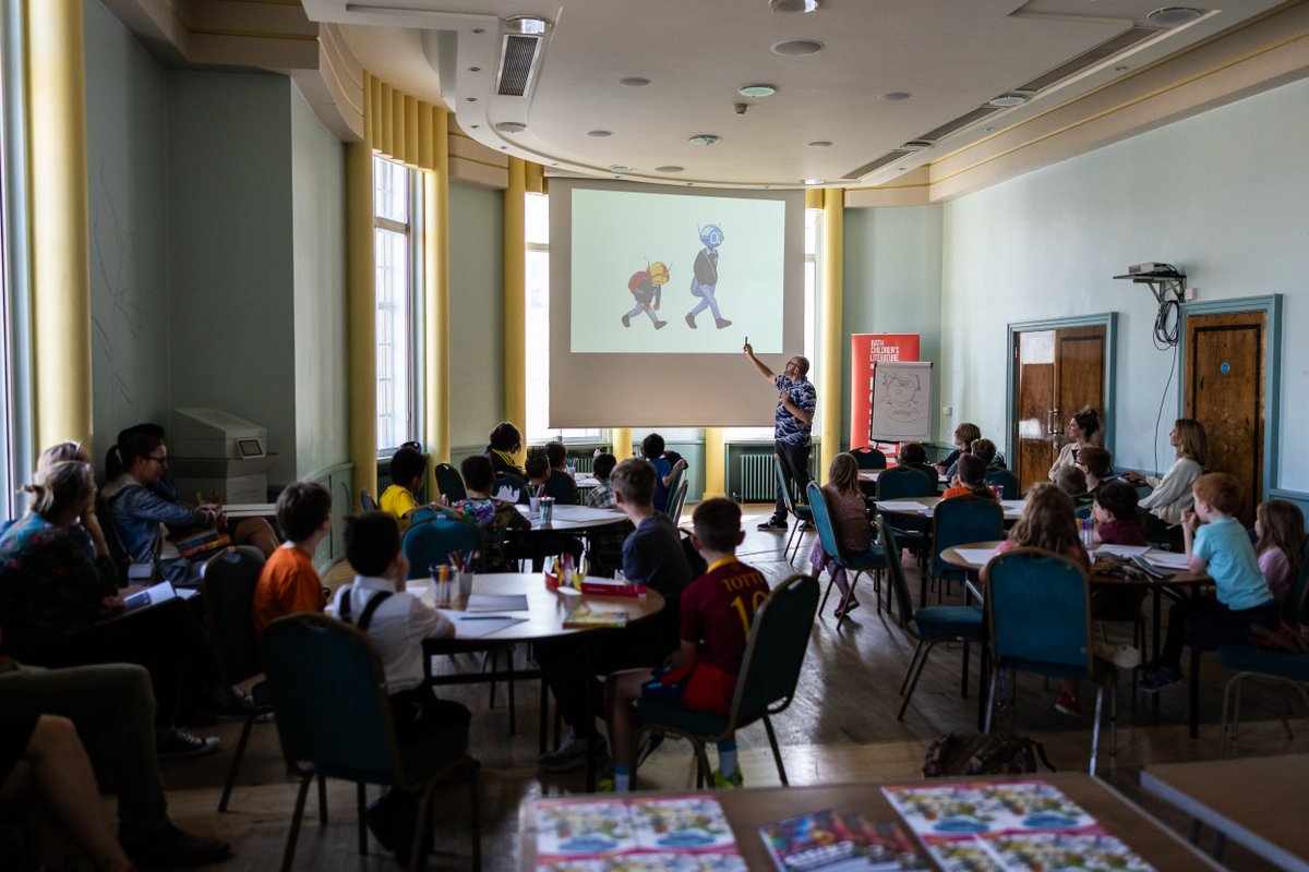 🤔 Have you ever wondered how comics are made? ⭐️ We joined @neillcameron, the incredible cartoonist for this amazing workshop where we were taught how to draw AWESOME comics! 💯 #BathKidsLitFest