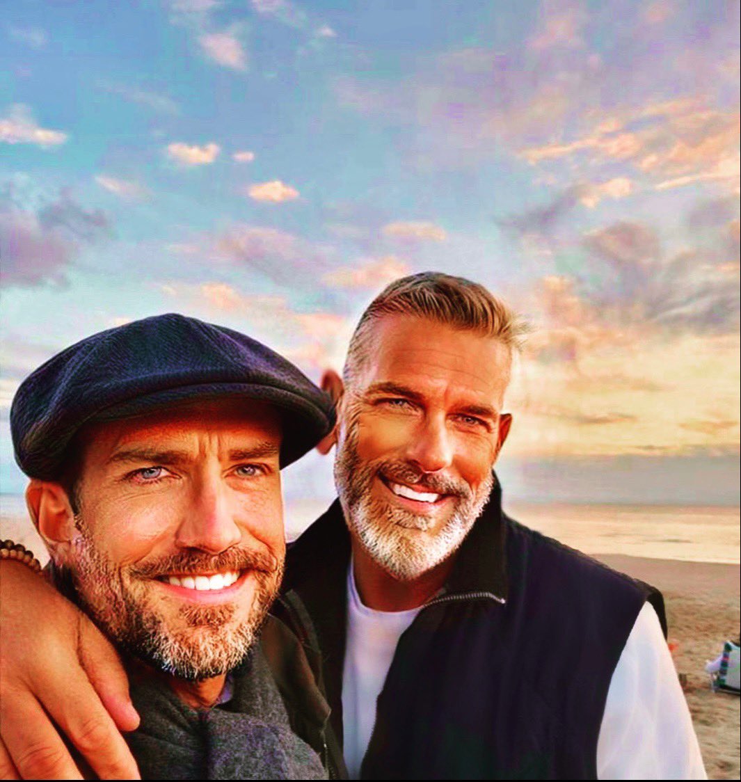 Hump Day date night… ❤️