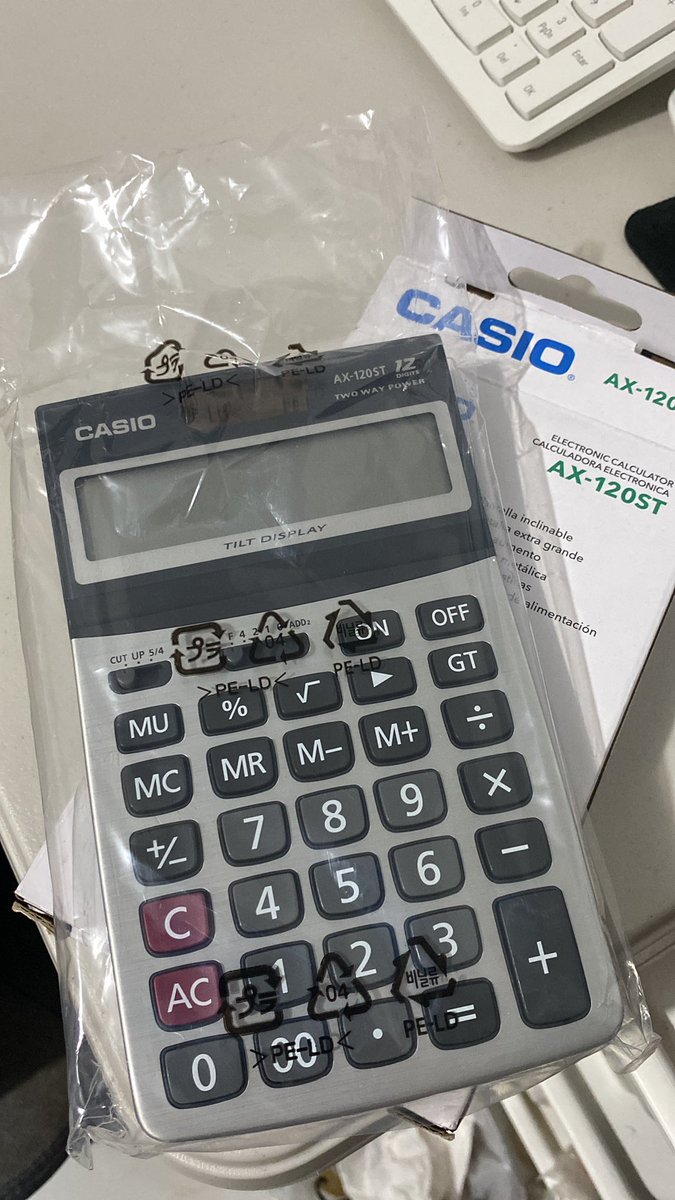 raaawrcpa's tweet photo. Hi. Hello. Miss @sntsroma wants to give her calculator. Kindly dm her. Conditions may apply hehe 

Here's the picture of the calcu. https://t.co/OqSkQHG9DB