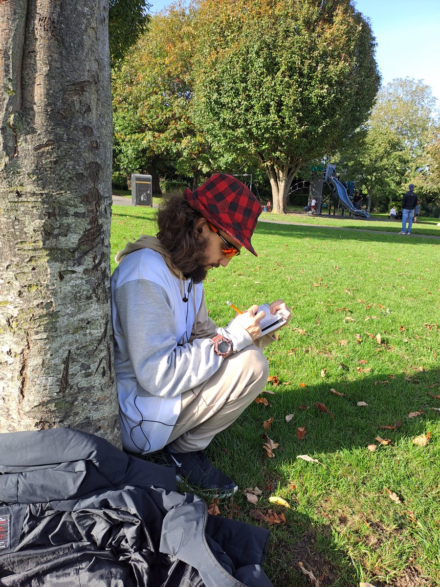 BrayInstituteFE's tweet image. Architecture students making the most of the sunshine and developing their sketching skills with drawing exercises of Brays Victorian Architecture 👍☀
##architecturedesign #architecturesketch #victorianhome #plc #furthereducation #bifecourses