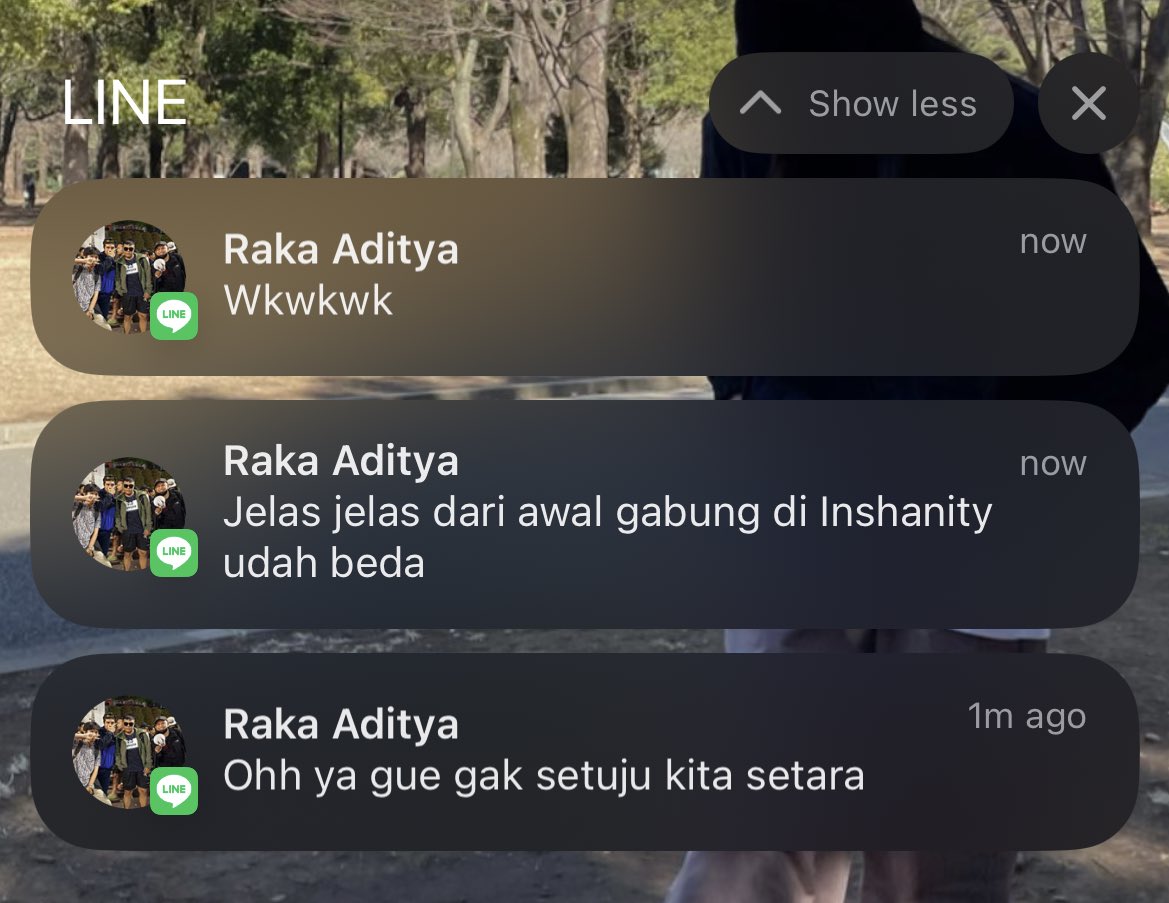 nis_sud's tweet photo. Gimana project mau bagus, orang disekitarnya yg selalu kerja bareng-bareng buat naikin member dan fanbase aja dianggap bawahan.

Maaf @N_ShaniJKT48, kamu jadi harus ngerasain ini. I do really apologize 🙏🏻
#CurahanHatiShaniOshi https://t.co/ObIY67coSr