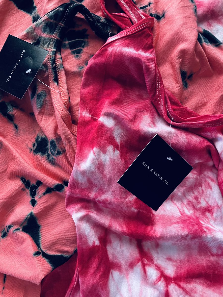 silkandsatin_co's tweet photo. Still Pink for October ! Get Rosè or Scarlett at a 10% discount when you order. Also, which is your favorite Pink dress so far ? https://t.co/KqPzJ0zLDh