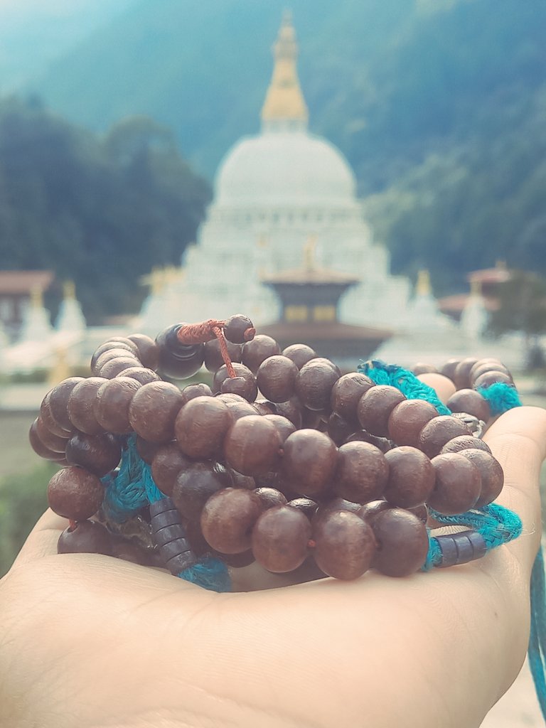 Gyen22_35's tweet photo. Chorten Kora took twelve years to construct and was consecrated by Je Yonten Thaye but I took almost 23 years to come and get blessings and finally 🙏 https://t.co/2kezJH5ify
