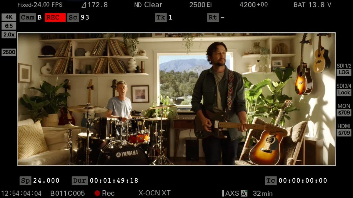 High_Res_'s tweet photo. X Caption: Have you seen John Carney’s Flora and Son on Apple TV+? We used a simple LED set-up and pre-rendered plate workflow to bring the Hollywood hills to Jeff's LA apartment while shooting in Dublin. Thank you Treasure Entertainment for including us in this project. https://t.co/fDz8TpYt5X