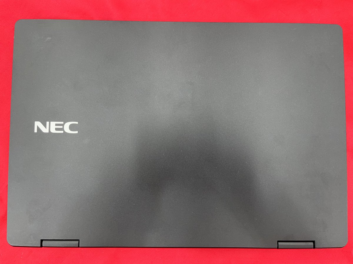 PCcomfullAKB's tweet photo. 秋葉原4店舗 週末特価品‼️
PC-VKA11HGG6QD4
ミニマム12インチ #VeraPro VH-4が格安で入荷‼️
狭額縁でIPSのフルHD液晶は動画にもバッチリ✨
キーボードの間隔もほどよく小さいながら打ちやすい設計♪
Type-Cは45Wから充電🔋
各店10台限定
税込¥14,800-
大須2号店、神戸三宮店でも販売‼️
#NEC https://t.co/zPv3mBomiI