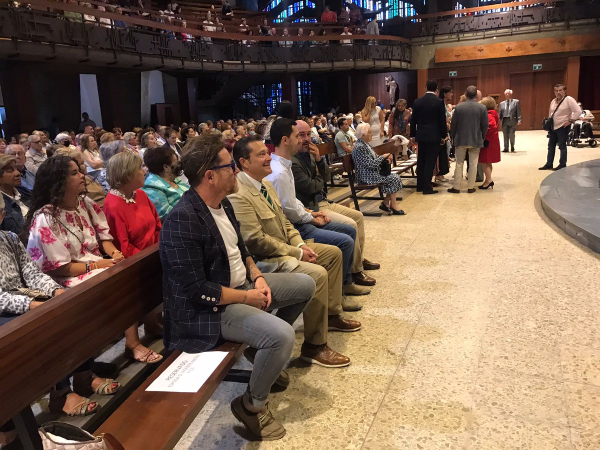 prcsantander's tweet photo. 📷 Hoy hemos acompañado a los vecinos de #Perines en la celebración del Pilar. https://t.co/LOwrhbmBd2