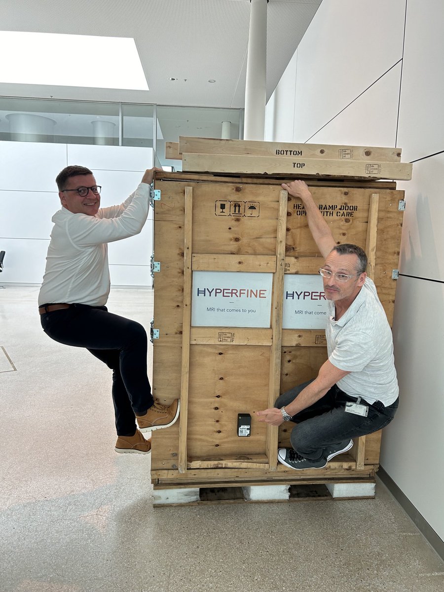 ⁦<a href="/Hyperfine/">Swoop® Portable MR Imaging® System–Hyperfine, Inc</a>⁩ MRI scanner custom crated and now ready to fly to ⁦#Antarctica this Monday as part of our ⁦<a href="/esa/">European Space Agency</a>⁩ study. Note the tracker fitted👇 ⁦<a href="/physoc/"></a>⁩ ⁦<a href="/ExpPhysiol/">Experimental Physiology</a>⁩ ⁦<a href="/royalsociety/">The Royal Society</a>⁩ ⁦<a href="/USWResearch/">USWResearch</a>⁩🤞🤞🤞👩‍🚀👩‍🚀👩‍🚀