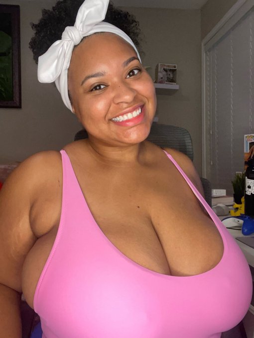 Good morning I&rsquo;m live 🎥 link in bio https://t.co/rjqt79stHF<a href="/tag/newprofilepic"class="tags"><span>#newprofilepic</span></a>