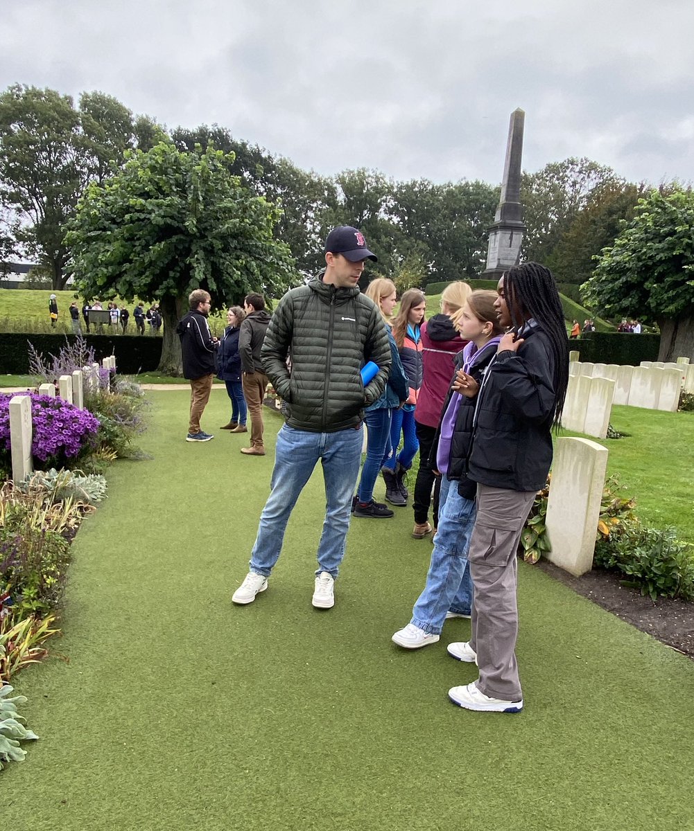EngatKimbolton's tweet photo. 3rd Form trip to the Battlefields, day one. First stop: Essex Farm Cemetery. @KimboltonHist @KimboltonSchool https://t.co/29nj2PsgvW
