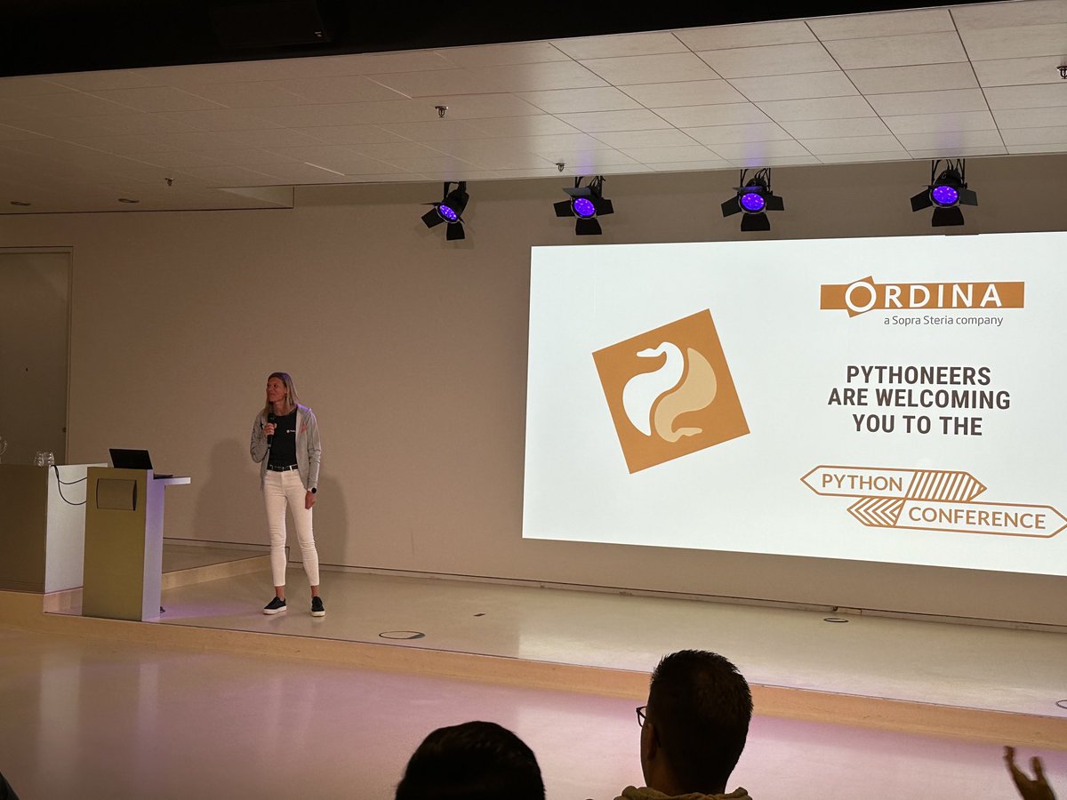 fbascheper's tweet image. Today I am really happy to attend the #PythonConference hosted by @Ordina. First time seeing our new logo in action as well 😊. #Ordina #Pythoneers 🫂