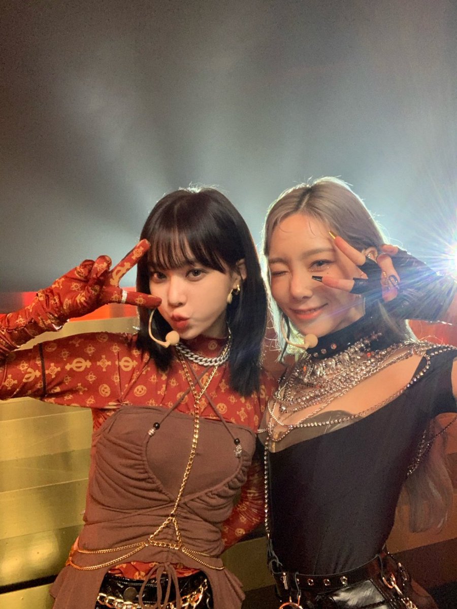 choivexnpop's tweet photo. Assumindo a Taeyeon por um dia pra ter metadinha com o filhote.
@pednpop Parabéns neném, muitas felicidades, que essa tua luzinha de inspiração nunca se apague. Mamãe ama, mamãe cuida!
#pedday https://t.co/nxDCCRLybx