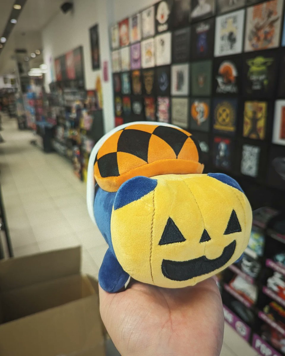 It's getting spooky in store! Especially with our new Kenji Halloween stand! 

#kenji #halloween #plush