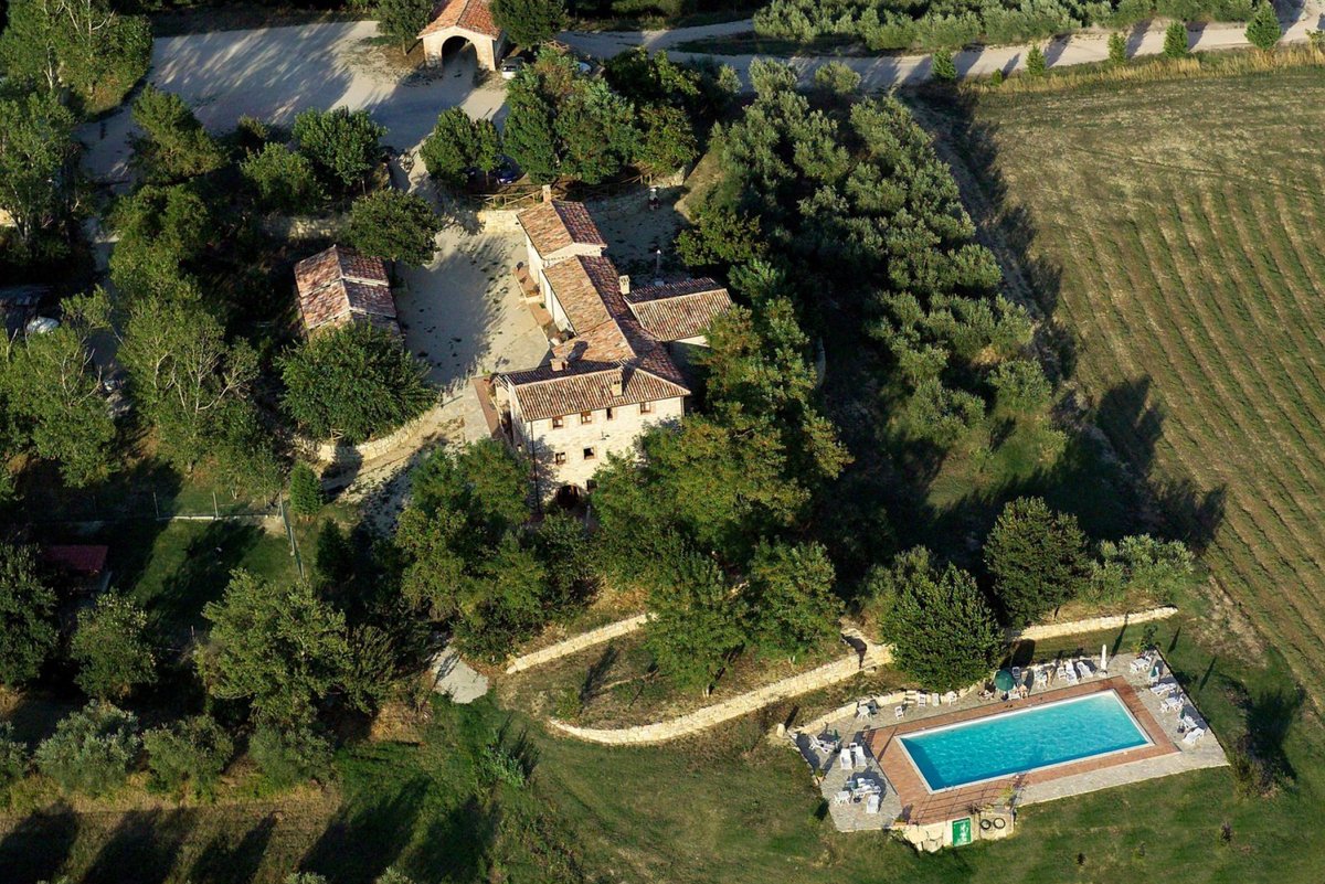 ApolloniInfo's tweet photo. Casale Il Baldino con centro benessere a Todi, Perugia– Umbria • PER2794

🔗 Scopri l'immobile: https://t.co/LzDQhbI1CE https://t.co/yS36Q5YcU8