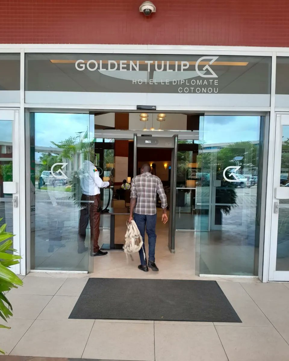DoraBenin's tweet photo. #ConsommonsLocal2023
Venez découvrir nos délicieux produits lors de l'exposition-vente des produits locaux.
📆:11 au 15 Octobre 2023
🕚:10h à 20h
📍: Golden Tulip
☎️: Pour réserver et récupérer vos produits surplace :https://t.co/Vn8PiqSG9H https://t.co/hmbRUY14RJ