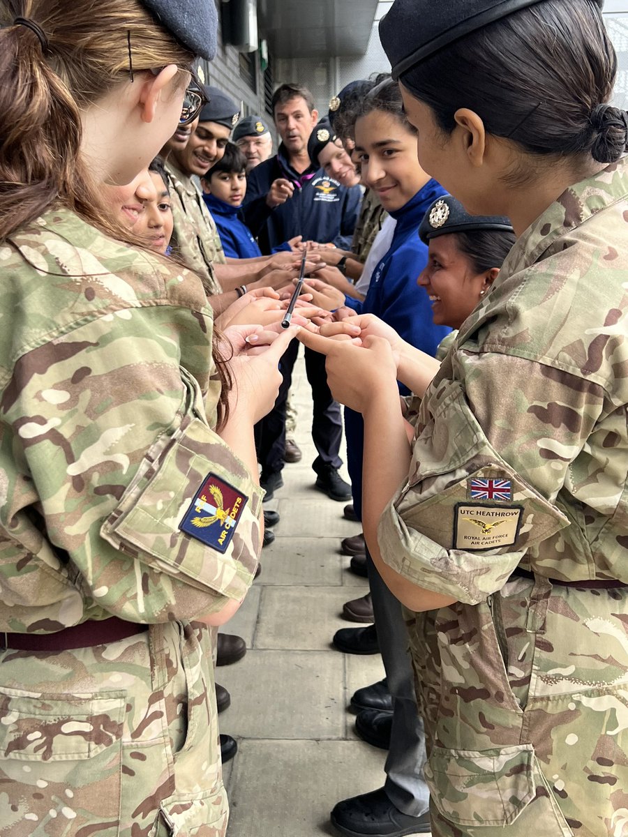 HeathrowCCF's tweet photo. Yesterday @Se1Snco brought down Flight Simulators and a variety of team working activities for the cadets to use. It was a successful evening!
Thank you @Se1Snco for a great parade night! The cadets are looking forward to more sessions on the flight simulator!! https://t.co/nA3gNtxVbU