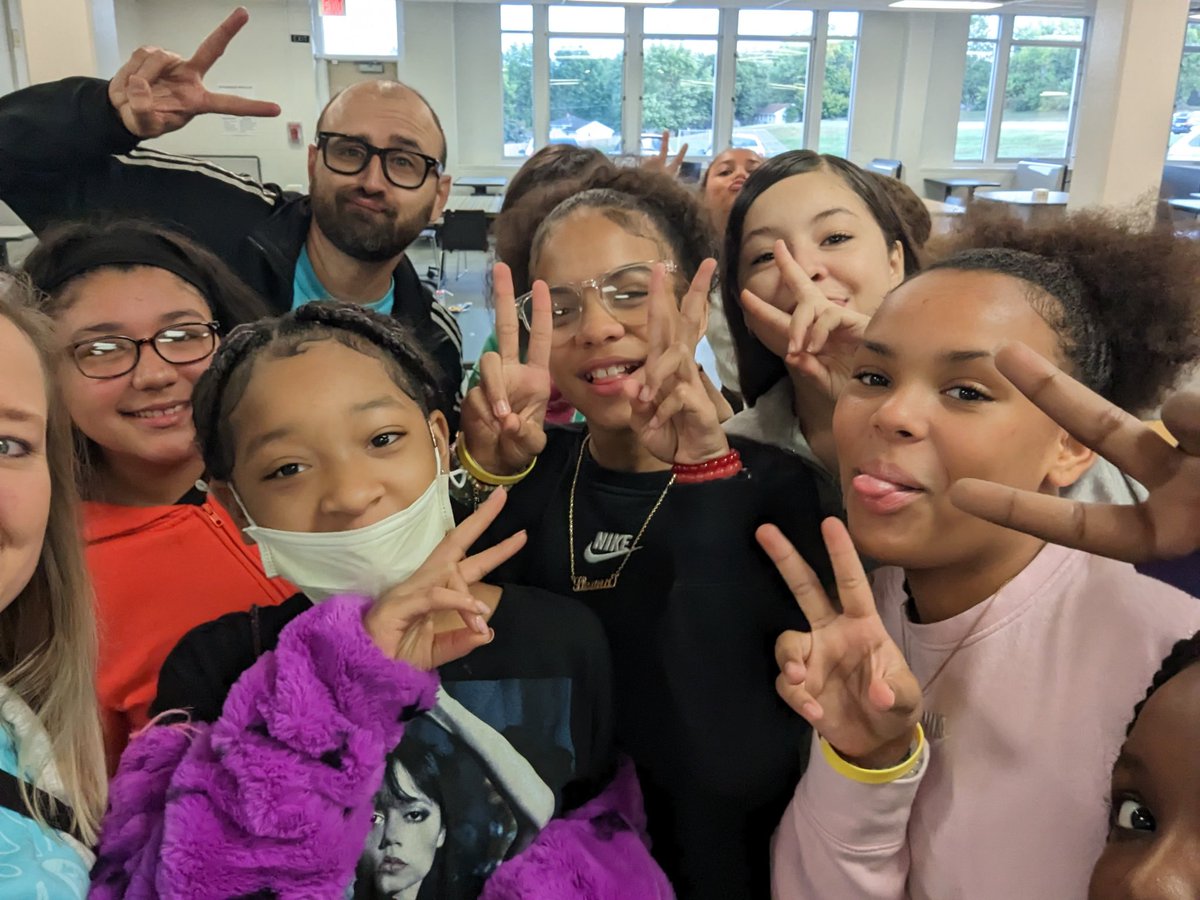 Tiffany Gaul (@mrstgaul) on Twitter photo We loved visiting with last year's students during our Eastgate breakfast!
<a href="/Eastgate6NKC/">Eastgate6thGradeCenter</a> <a href="/RavensNKC/">Ravenwood Elementary</a> <a href="/mr_maurin/">Andy Maurin</a> <a href="/Aimster70/">Amy Casey, Ph.D.</a> We loved visiting with last year's students during our Eastgate breakfast!
<a href="/Eastgate6NKC/">Eastgate6thGradeCenter</a> <a href="/RavensNKC/">Ravenwood Elementary</a> <a href="/mr_maurin/">Andy Maurin</a> <a href="/Aimster70/">Amy Casey, Ph.D.</a>