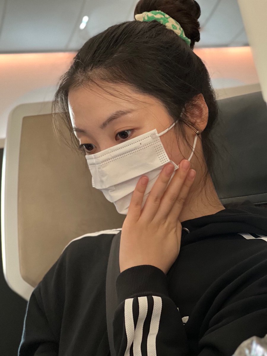 231012
Weverse update

"Beside Yoojung eonni"

#WekiMeki #위키미키 #LUCY #루시 #노효정