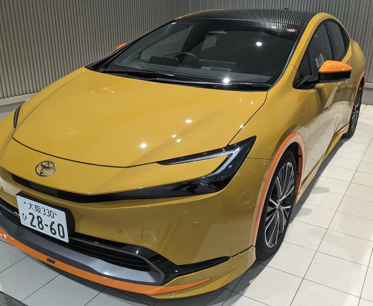 yellowPRIUS's tweet photo. Logiの皆様ありがとうございます😆
お手数お掛けしました
目指した変態車じゃなく、ややかわいい車になりました😳ダメならまた塗ればいい😆#たんぽぽ倶楽部_きいろ組 #たんぽぽ倶楽部 #きいろ組 #プリウス #プリウス60 #60プリウス #prius #prius60 #yellow #yellowprius #トヨタグラム #新型プリウス https://t.co/zJYUeTk1vl