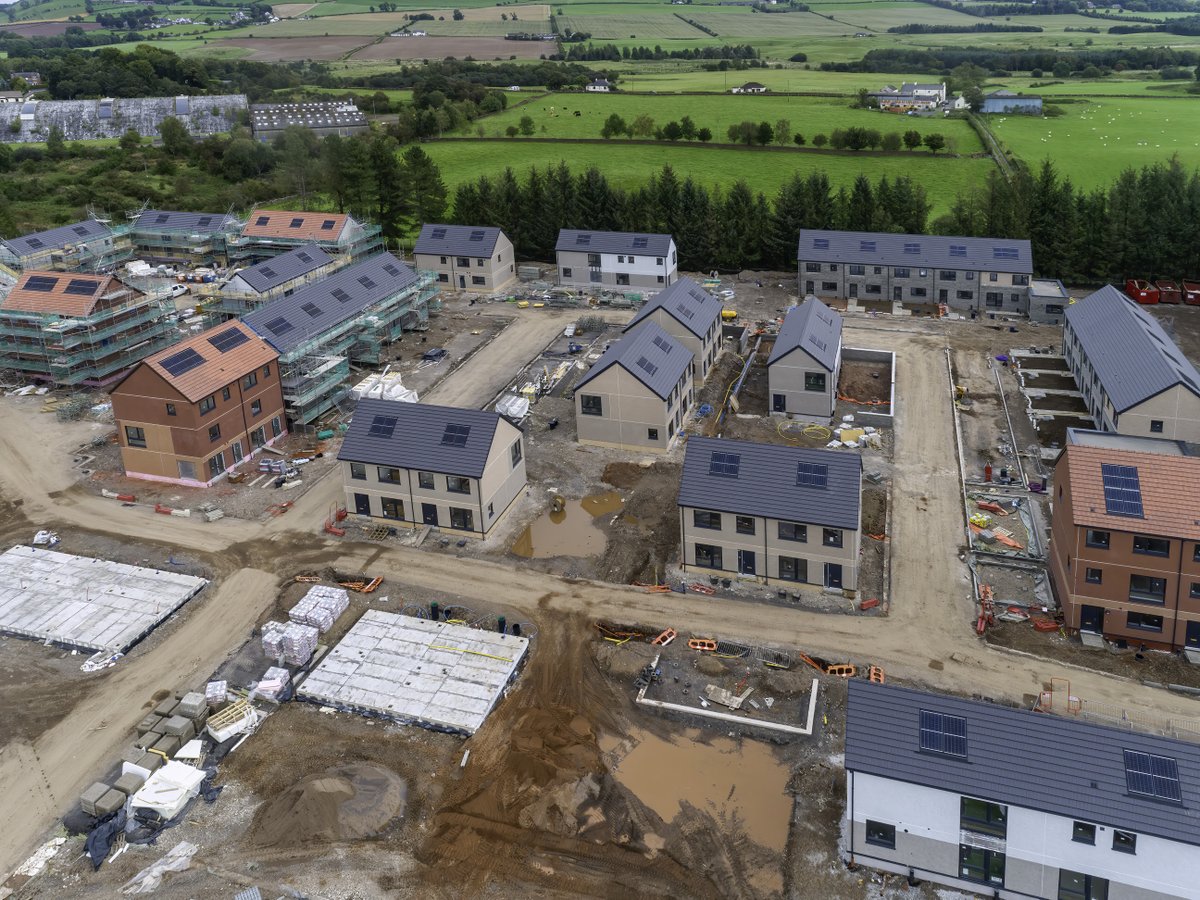 Some great progress shots of our development in Locharbriggs #dumfriesandgalloway where we are delivering 89 high-quality #affordablehomes for @WHomesSouth 👏 @WheatleyHousing @Collective_Arch @FuturesCarbon