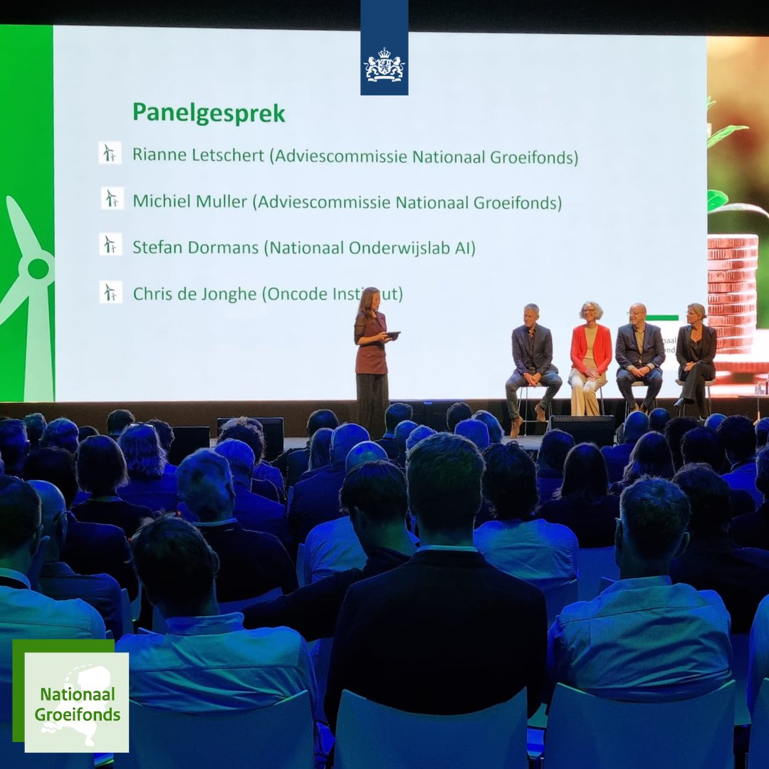 Wat mooi om een zaal vol met potentiële aanvragers te hebben! 

Wil jij er de volgende keer bijzijn? Schrijf je dan in voor onze nieuwsbrief. Dan weet jij als eerste wanneer er weer een informatiebijeenkomst wordt georganiseerd: 
nieuws.rvo.nl/ct/m11/k1/cIfg…

#NationaalGroeifonds