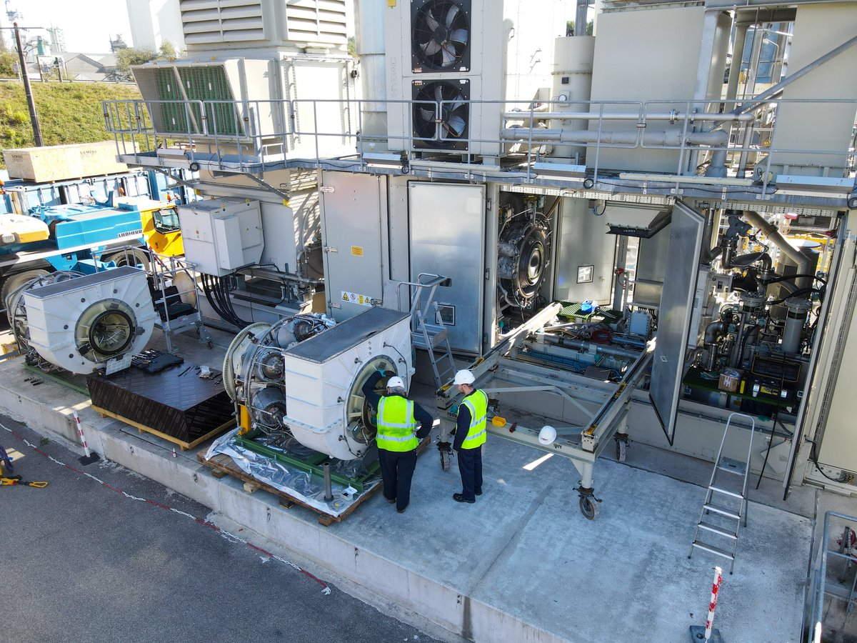 Frank__Lacroix's tweet photo. Hyflexpower c'est une 1ère mondiale &amp; un projet remarquable à plus d'un titre :
🤝une collaboration entre plusieurs partenaires 🇪🇺
🧑🏼‍🔬des tests de #technologies d’avenir
🔜des perspectives prometteuses d'utilisation d'#hydrogène renouvelable pour décarboner l'#industrie https://t.co/D3IKxdFwF4