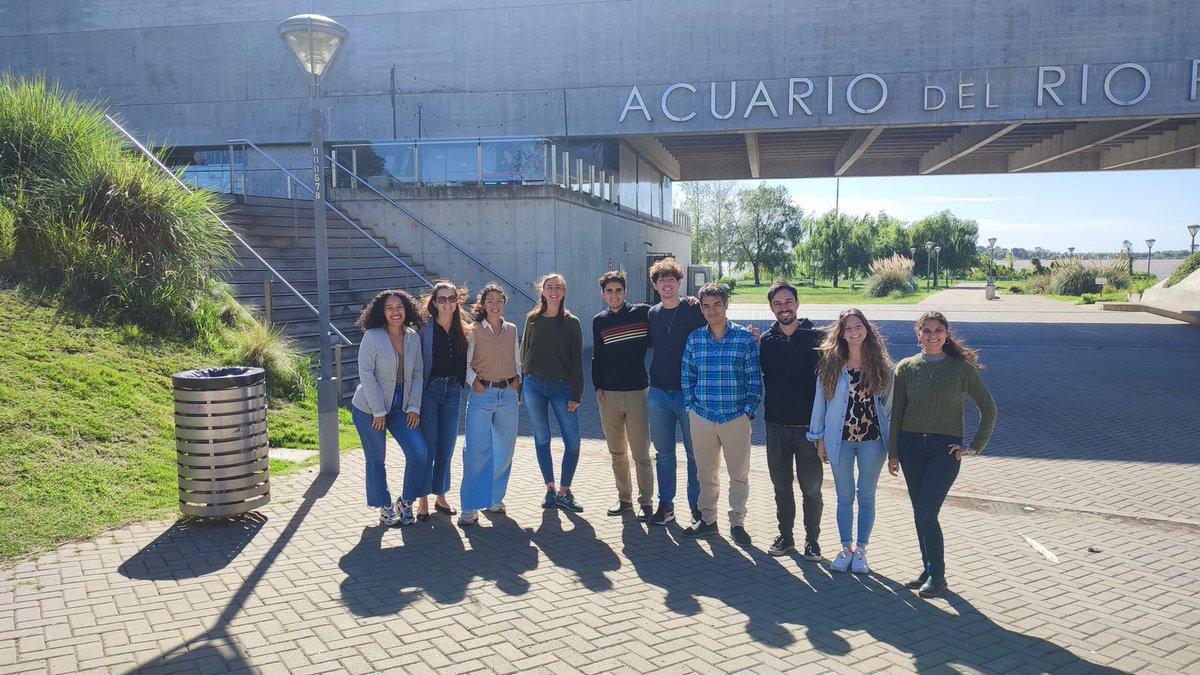 acuarioparanaok's tweet photo. 🧬 El Laboratorio Mixto de Biotecnología Acuática del Acuario obtuvo nuevo equipamiento tecnológico para el análisis de ADN ambiental, a partir de un proyecto presentado al Programa Microgrants de la Universidad de Washington. https://t.co/XA5IDpnAG1