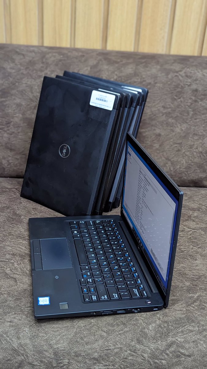 Thegadgetstore8's tweet image. 🇺🇸DELL Latitude 7390 ✅
Intel Core i7- 8650U ✅
8th Generation ✅
16GB Ram ✅
256GB SSD ✅
2.11GHz ✅
Non Touchscreen ✅
Keyboard light ✅
 Fingerprint ✅

*₦240,000*✅
 
#PeaceOfMind
#Getplugged