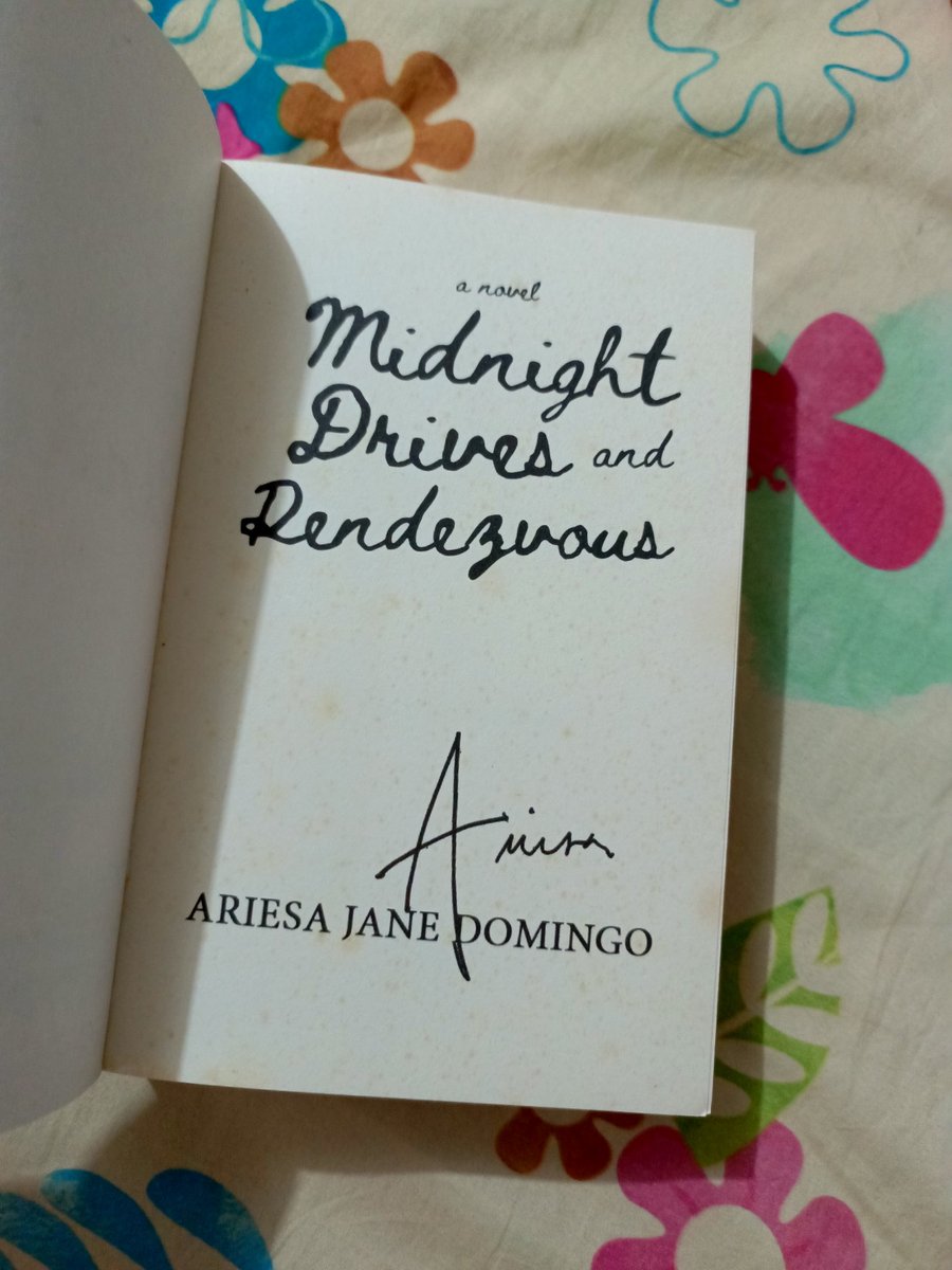 onlyforlui's tweet photo. lfb wts 

midnight drives and rendezvous by beeyotch

- 900 pesos + shipping fee
- orig ed
- only read once
- strictly payo

rfs: need funds cos college life ain't lifing https://t.co/V9xlUsoTf8