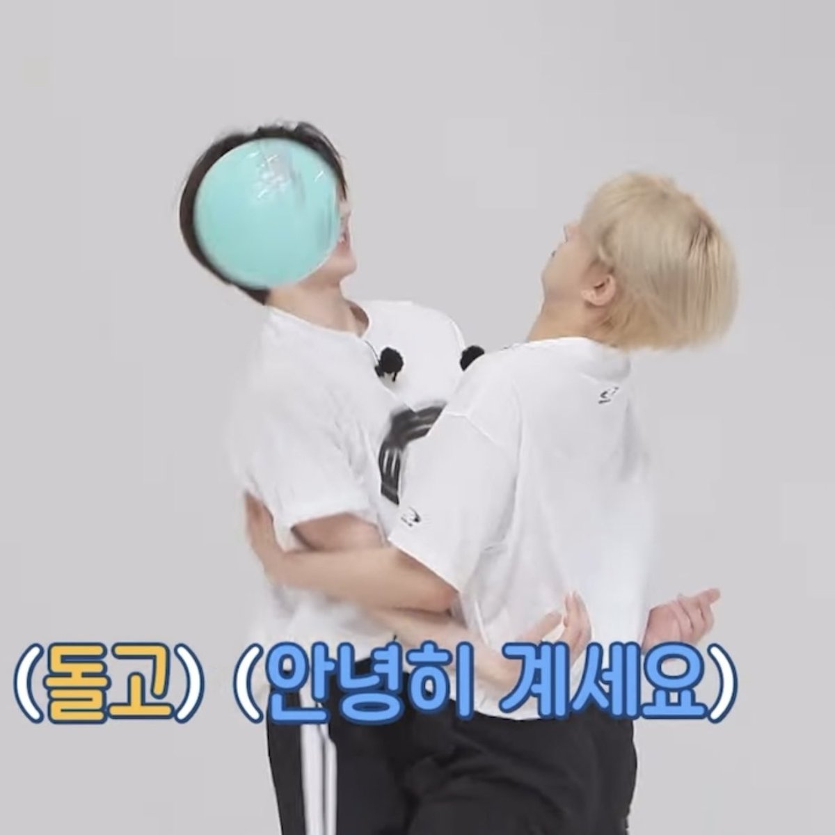 forheeseunghoon's tweet photo. we got heehoon in this game 😭😭 https://t.co/odsRKOu5ge