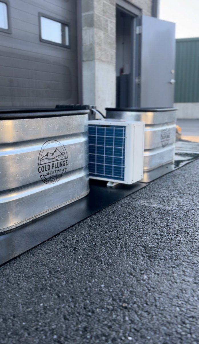 Coldplungeguys tweet media