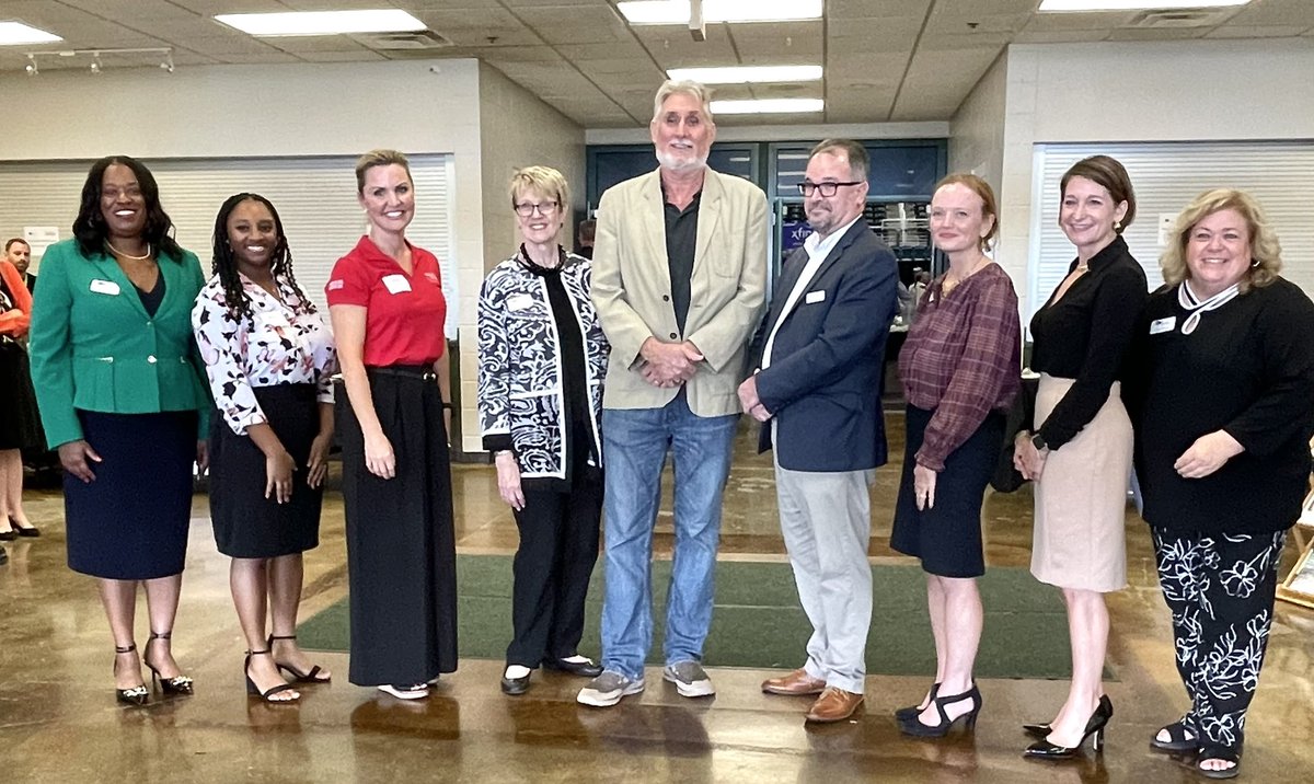 Ashley Coone (@ashleycoone) on Twitter photo Much gratitude to these foundation representatives who attended DeSoto "Solutions to Actions" Dive Into Discovery. These organizations are providing support to DeSoto that will have a long lasting impact. We can’t thank you enough for investing in our community. <a href="/ThePattersonFdn/">The Patterson Foundation</a> Much gratitude to these foundation representatives who attended DeSoto "Solutions to Actions" Dive Into Discovery. These organizations are providing support to DeSoto that will have a long lasting impact. We can’t thank you enough for investing in our community. <a href="/ThePattersonFdn/">The Patterson Foundation</a>