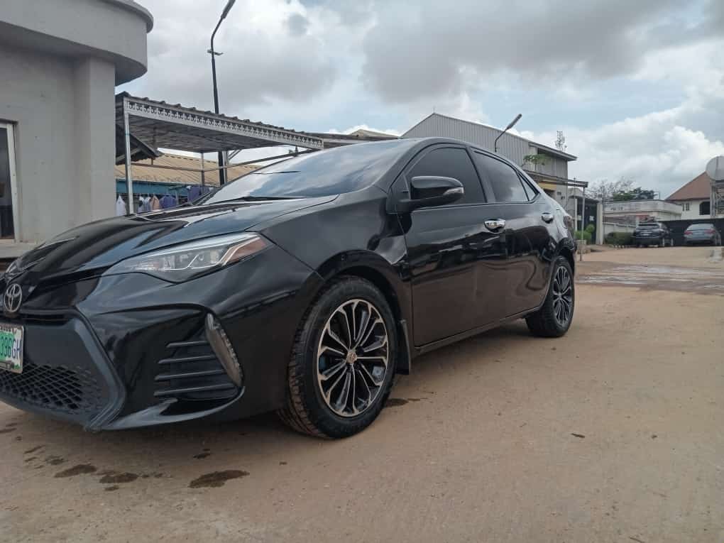 Samuel06200021's tweet photo. 2015 Model Corolla S
Belgium standard 📍
First body
Extremely clean
And sound
Everything is still in it's excellent condition 💯
Awka https://t.co/Vfm0kipPN8