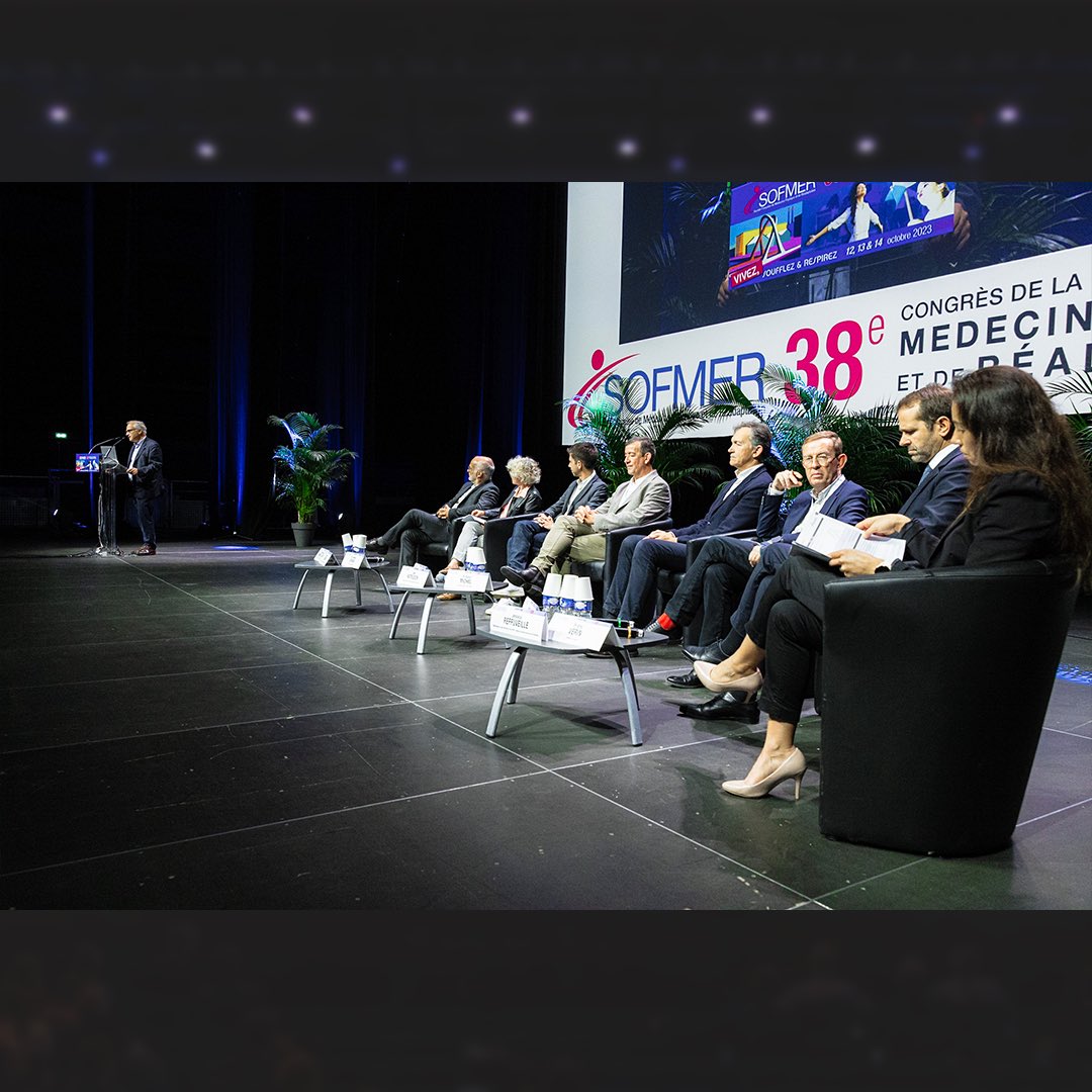 SOFMERofficiel's tweet photo. #SOFMER2023 : TOP DÉPART !
Lancement du congrès SOFMER 2023, Pr Eric Vérin, président de cette 38e édition.
Suivie d'une session plénière animée par le
Pr. F. Genet et notamment M. @epat4
#congresmedical #medicalcongress2023
#jo2024 #jeuxolympiques2024
#jeuxparalympiques https://t.co/6XVIWENUHr