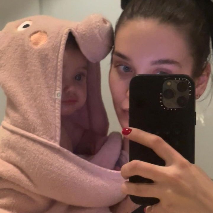 Feliz dia das crianças Didi eu te amo demais minha pequena e você é a nossa alegria e obrigado por nos escolher! ❤️‍🩹