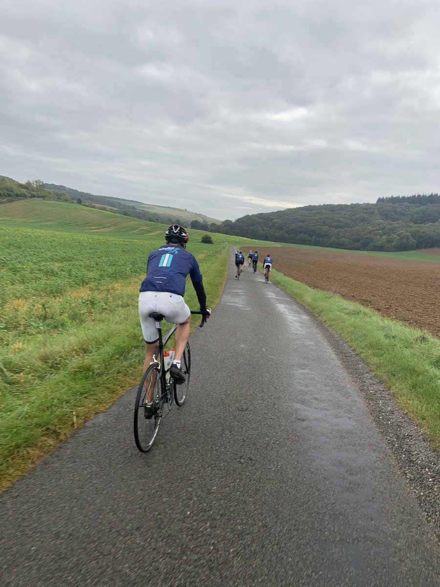 Last day en route to Paris 🤘🏽

justgiving.com/page/nathan-ri…