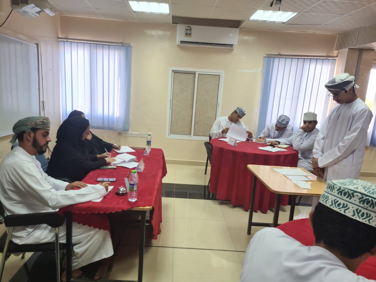 qsm_bt's tweet photo. كما حصلت مدرسة عبدالله بن العباس على المركز الثاني ،بينما جاءت مدرسة ابن الأثير ثالثا،وحلت مدرسة نعيم بن مسعود رابعا،ومدرسة أبوطلحة الأنصاري خامسا،فألف مبارك لجميع المدارس على هذا المستوى الرائع.
#فعاليات_تعليمية_شمال_الباطنة 
#تعلم_مستدام https://t.co/HTJJsvwCut