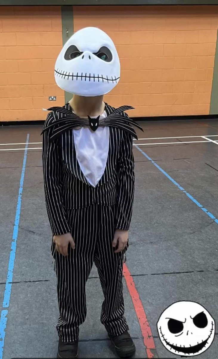 Kidsizeltd's tweet photo. #Throwback to last years awesome Halloween Party day at Altens!📷📷
We provide wicked activities such as pumpkin carving, playing donut on a string, apple bobbing and more! 📷📷📷📷

Book here: https://t.co/E3izRAEu5k
#Altens #halloween #WitchApproved https://t.co/rReLppMAiD