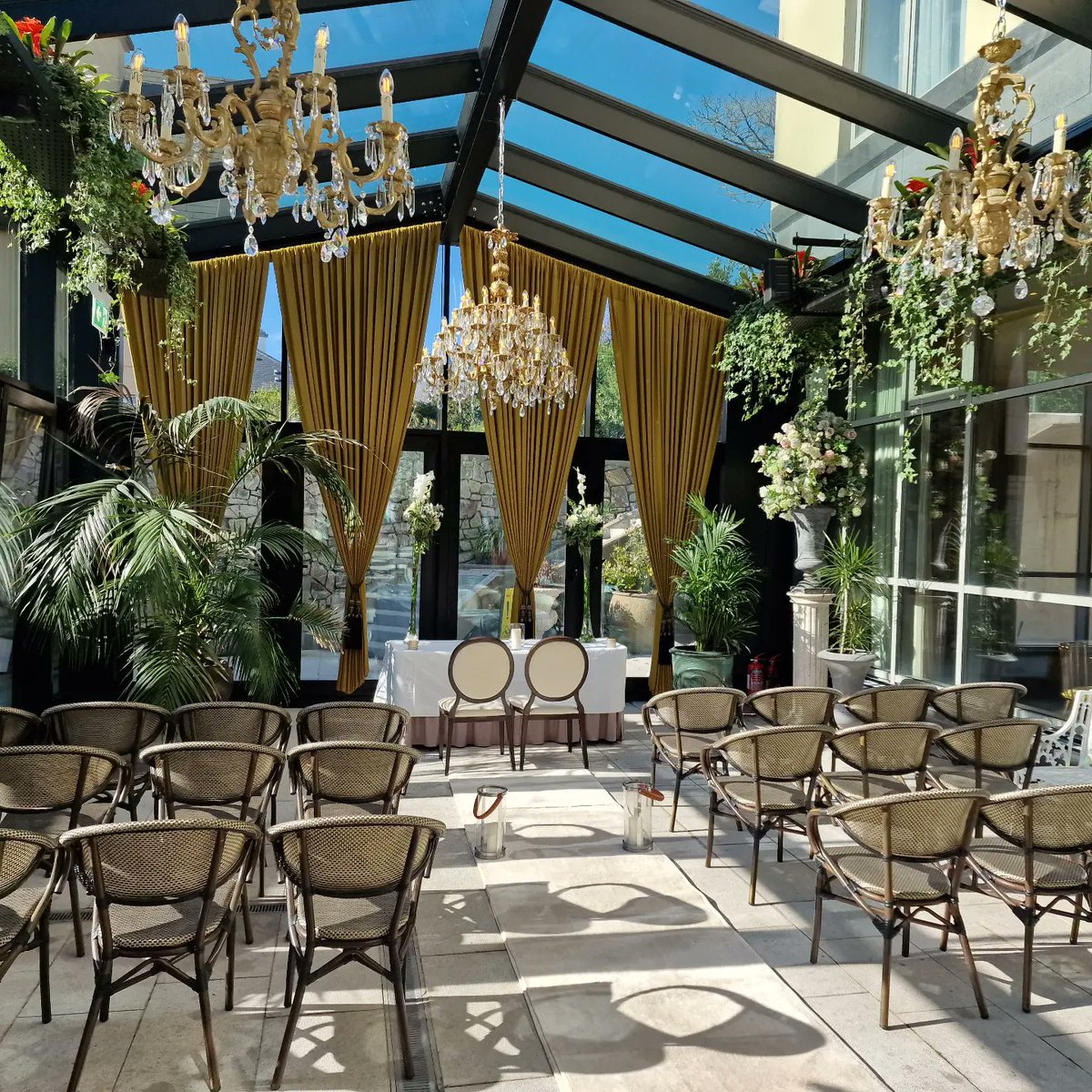 yatesmick's tweet photo. All ready to welcome @kayteomalley_ &amp; @galwaybayfm to the hotel to promote our wedding showcase this Sunday.  
Call in and view our amazing new space The Orangery, idea for your civil ceremony or drinks reception. https://t.co/aD5UZgjNMd