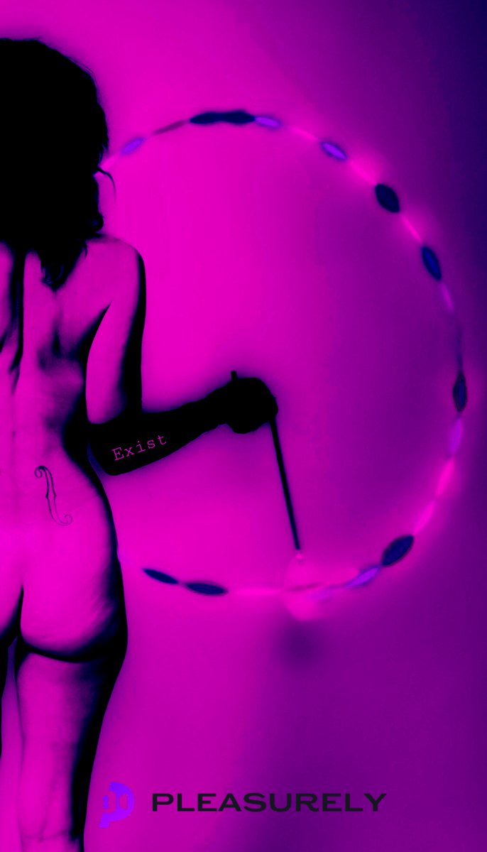 PleasureNifty tweet media