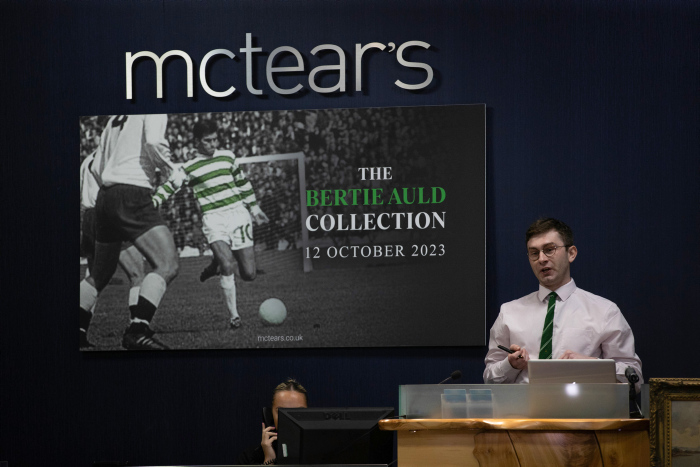 PLZSoccer's tweet photo. ๐ธI The Bertie Auld Collection went up for auction @McTears in Glasgow this morning ๐ข
Memorabilia from the Celtic icon's personal collection went up for sale at 10.30AM - in a nod to the Lisbon Lions' nickname
#CelticFC I #BertieAuld https://t.co/mtm6XwYLUL