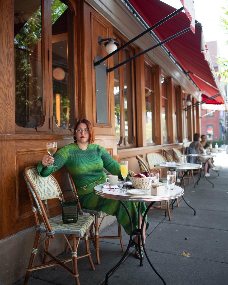 taylorev_'s tweet image. Went to brunch at Le Dip for the first time and matched my outfit to my entrée 🥑 @LeDiplomateDC
