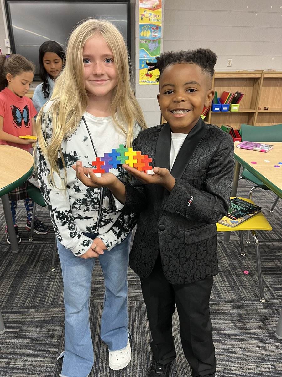 Kathryn Tharrington tweet media