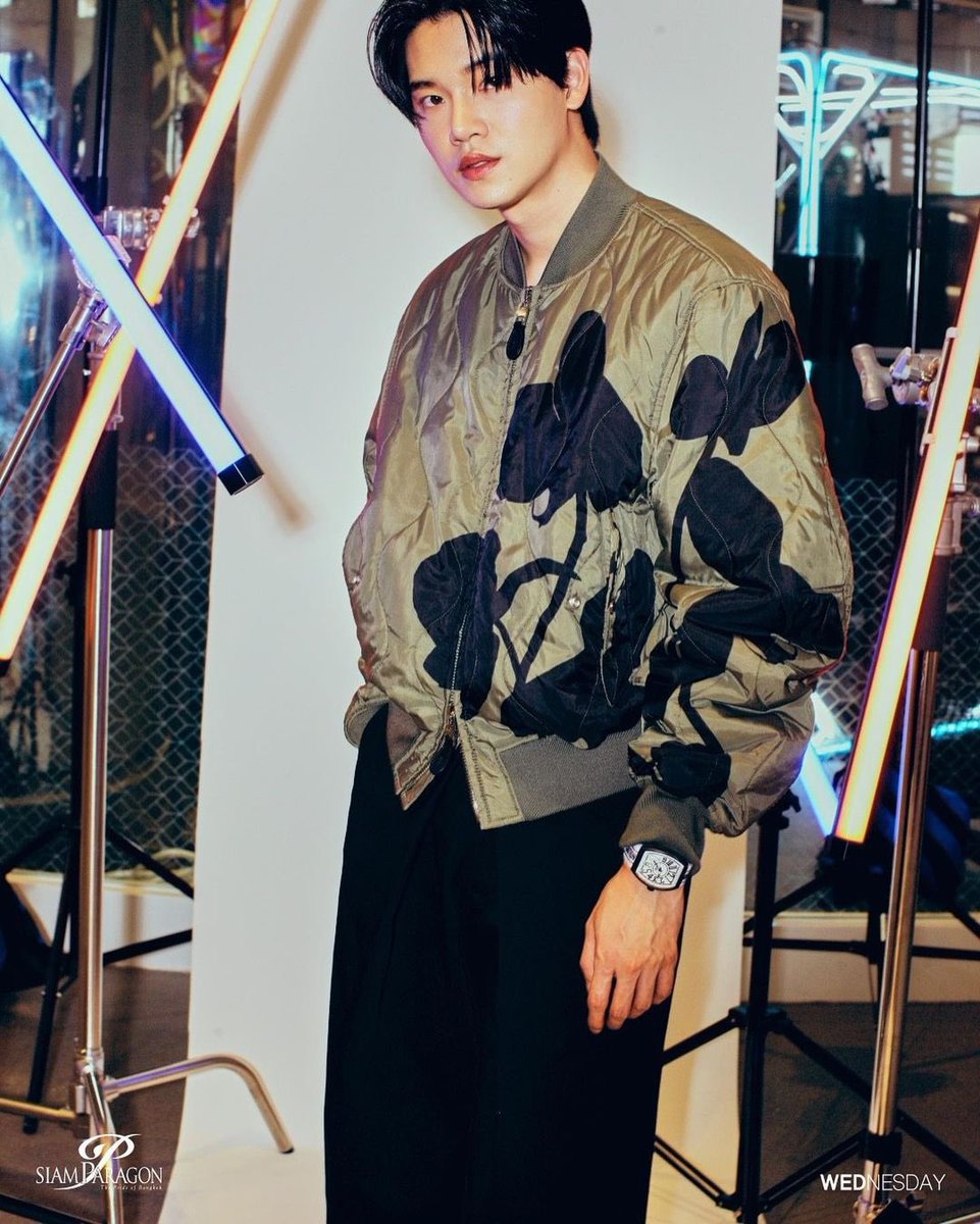 YinWar_JP's tweet photo. 2023.10.12 Siam Paragon IG
หยิ่นพาช้อปแบรนด์ชั้นนำคอมพลีทลุคหรูในสไตล์ของตัวเอง และไม่พลาดแนะนำนาฬิกาเรือนโปรด
#SiamParagon #WorldClassDestination #BeAmazed
#LOEWE #franckmuller
#SiamParagonxYinyinanw
Cr.siamparagonshopping
#หยิ่นวอร์
#yinyin_anw #ananwong Yin Anan
#YinWar_JP https://t.co/XzDcjNt60a