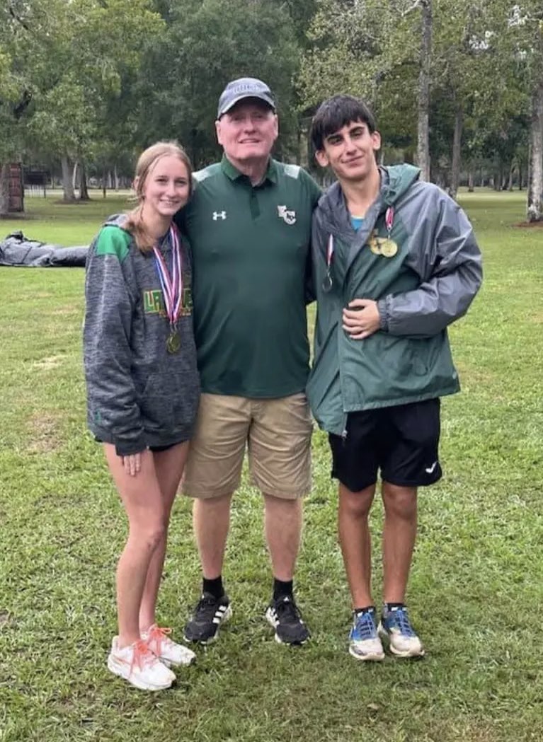 ECBucsProgram's tweet photo. Bringing home some hardware!

Our V Girls CC were again the District Team Champion!

Mallory Frederick placing FIRST and being the District Champ!Mikeala Quave-2nd
Jesenia Avalos- 3rd
Jasmine Avalos- 5th
Karen Hernandez-13th
Tyler Stevens-21st

8 STRAIGHT TITLES FOR OUR LADY BUCS https://t.co/VHi8MDWe0C