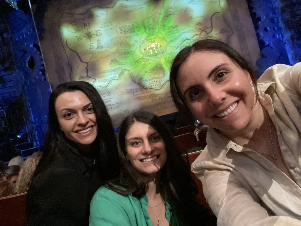 SallyElAzzi's tweet photo. 7th time seeing Wicked! 💚 #alltimefavouritemusical https://t.co/jtCO4e48px