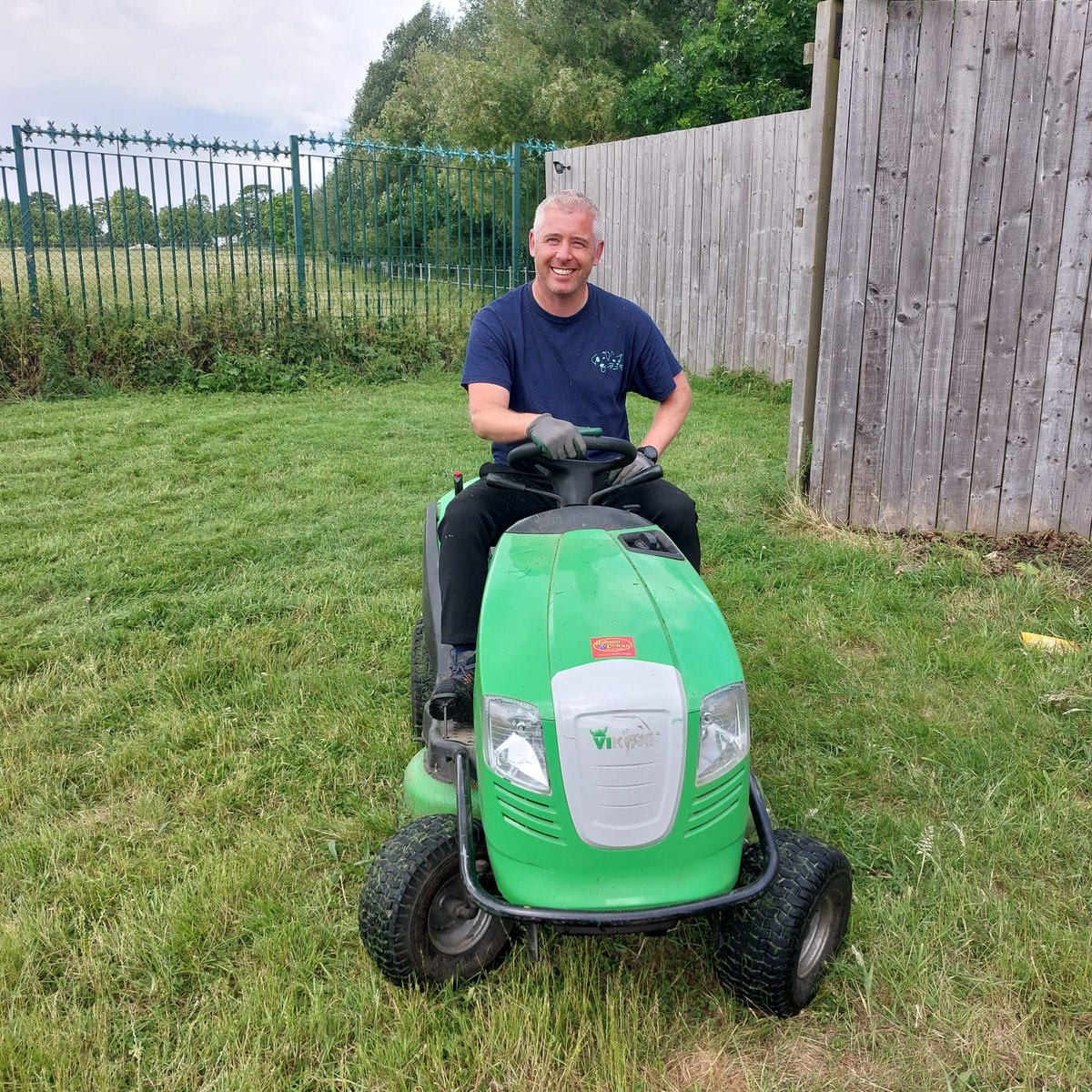 #ThursdayThanks 🌟

We're sending a massive thank you to Lloyd Ltd today! Their incredible team stepped in and repaired our ride-on lawnmower completely free of charge. 🌱🚜

#CommunityHeroes #LloydLtdSupport #Gratitude