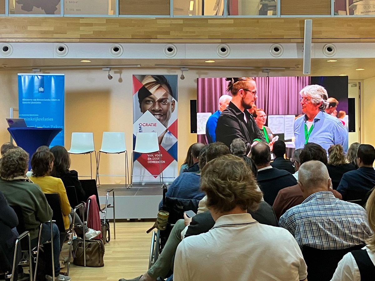 Laura de Graaff tweet media